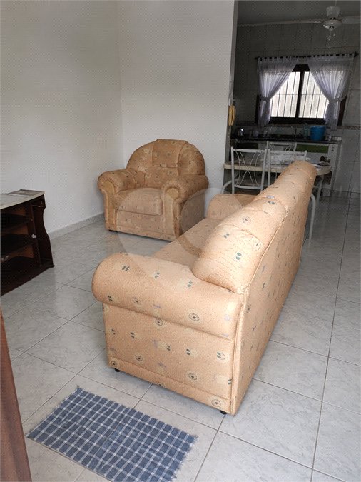 Casa à venda com 2 suítes, no condomínio Residencial Vitória Régia, Bertioga - SP