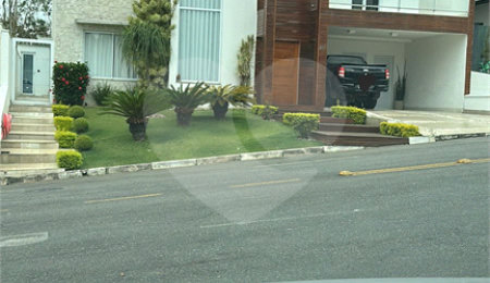 Casa à venda com 4 suítes no condomínio Parque da Figueiras, Mogi das Cruzes - SP