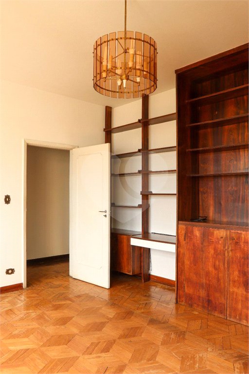 Casa à venda com 3 quartos no condomínio Paderewsky, São Paulo - SP