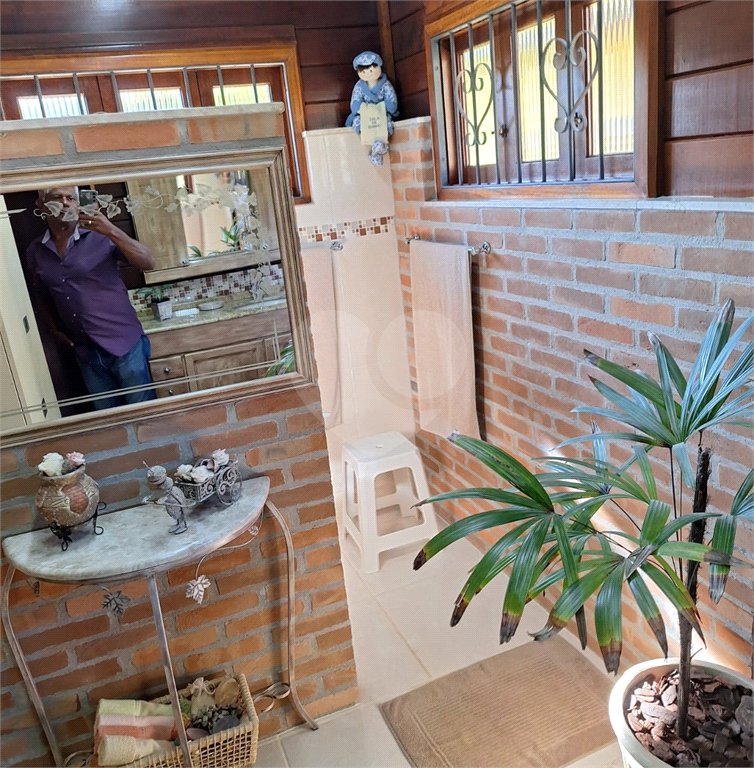 Casa em condomínio à venda com 4 quartos, sendo 2 suítes, no Centro, Bom Jesus dos Perdões, SP