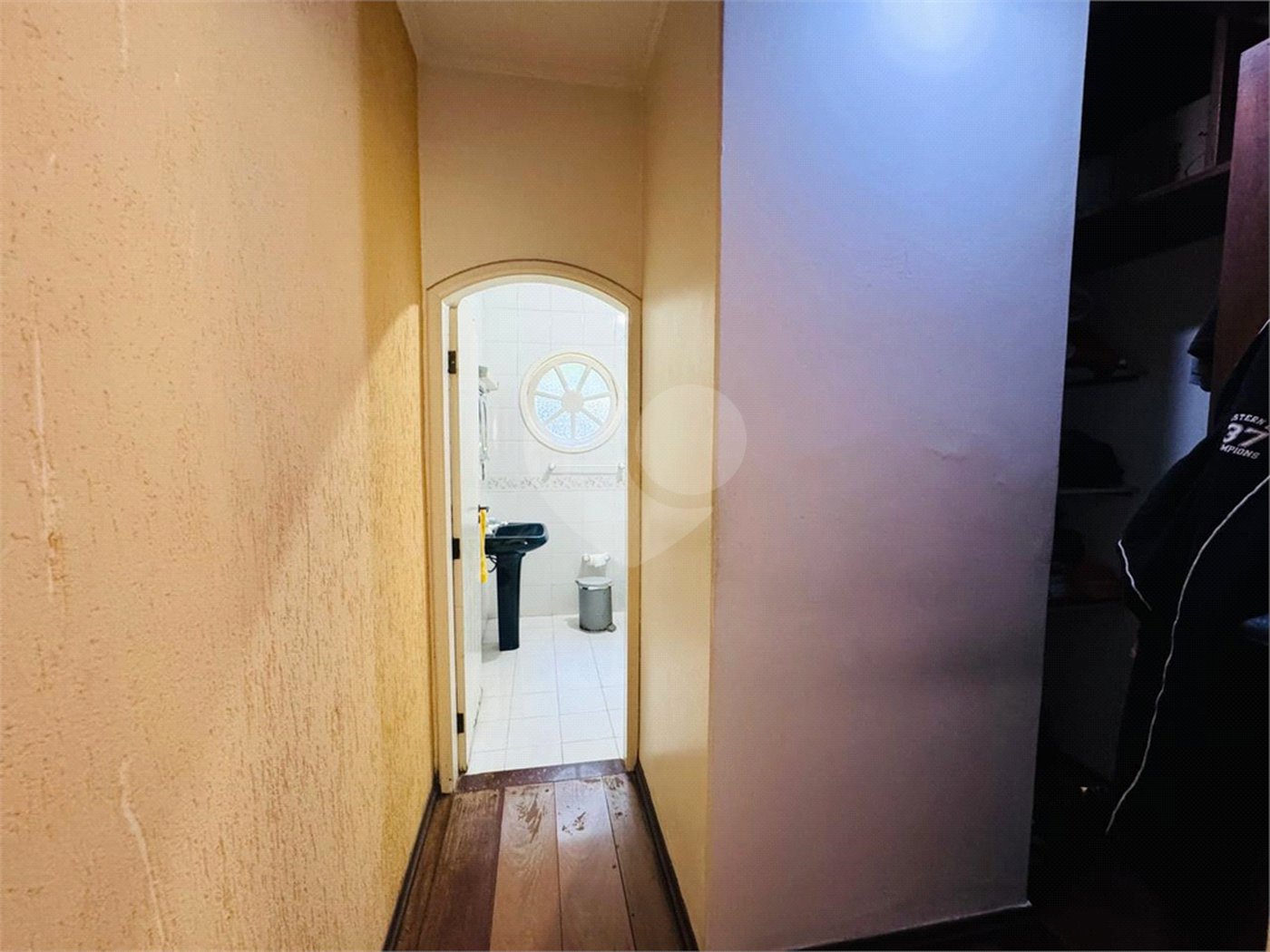 Casa à venda com 4 quartos, sendo 1 suíte,  em Vila Galvão, Guarulhos, SP