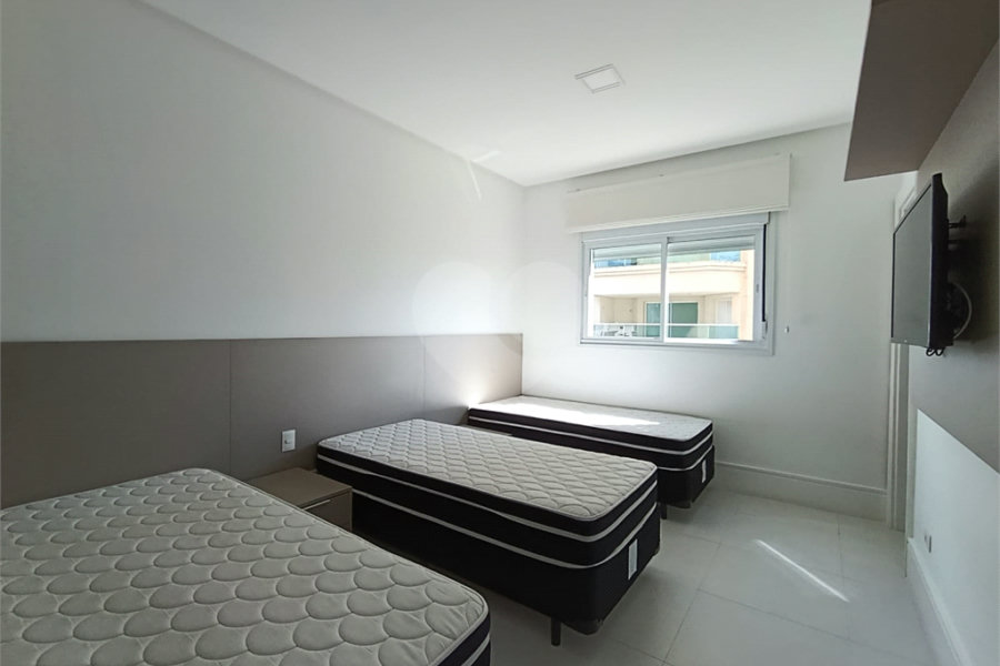 Apartamento para alugar com 3 suítes em Jardim Virgínia, Guarujá, SP