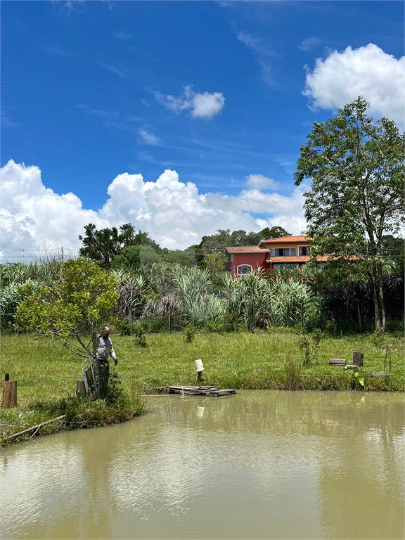 Chácara para alugar com 4 quartos, sendo 2 suítes,  no Centro (canguera), São Roque, SP
