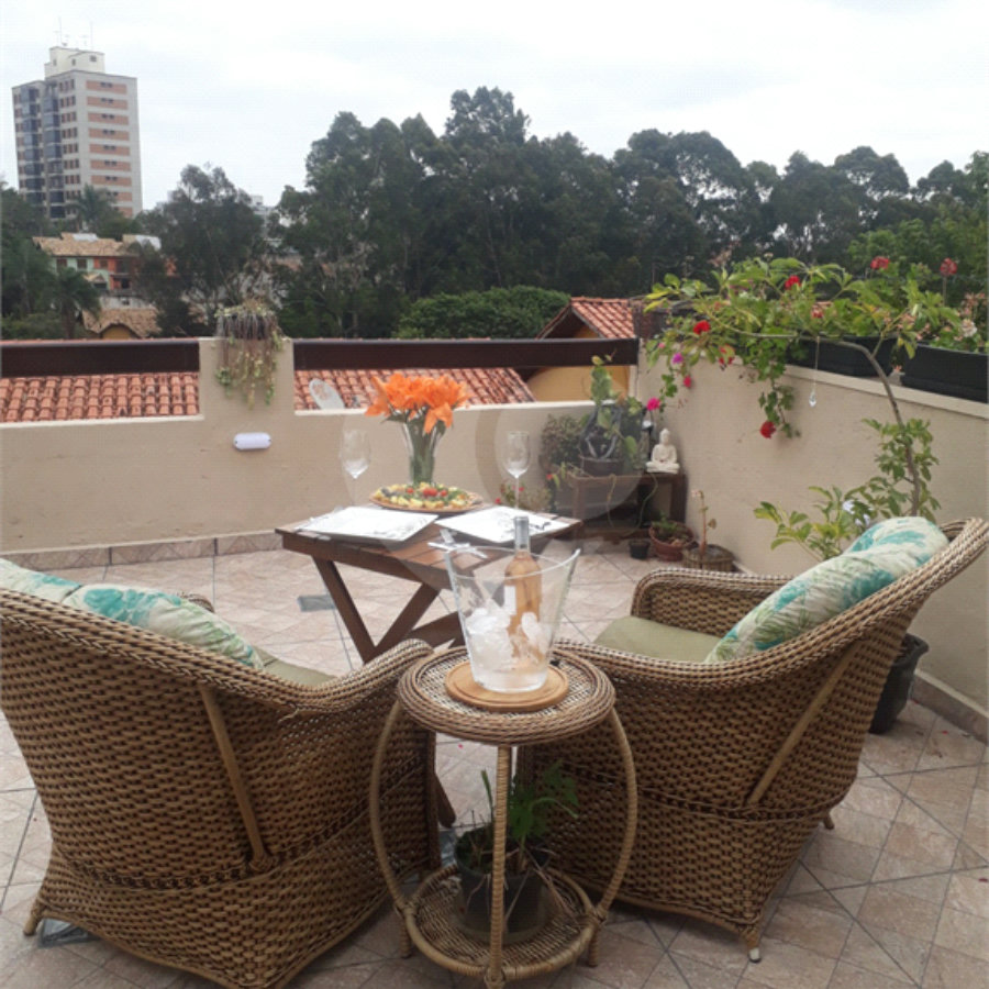 Sobrado à venda com 3 quartos, sendo 1 suíte, em Vila Suzana, São Paulo, SP