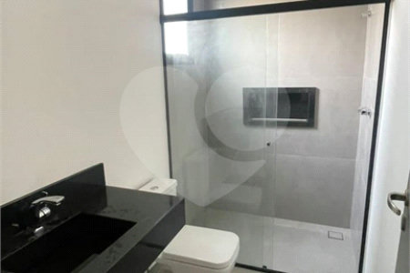 Casa à venda ou para alugar com 3 suítes no condomínio Villa Real, Bragança Paulista - SP