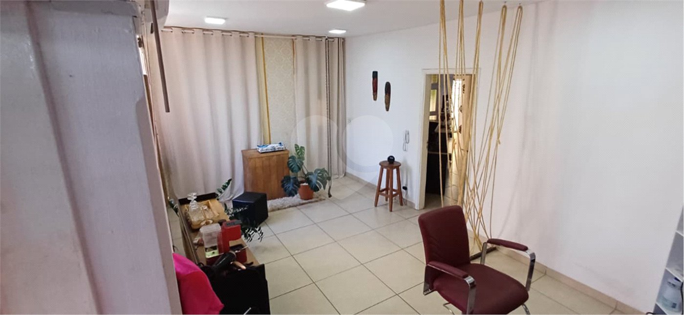 Oportunidade Única no Centro de São Carlos: Imóvel Versátil para Residência ou Negócio