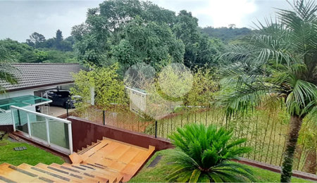 Casa à venda com 3 quartos, sendo 1 suíte,  no condomínio Suíça da Cantareira, Mairiporã - SP