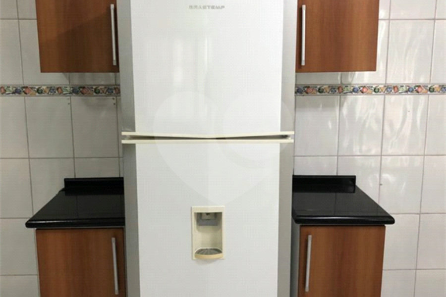 Casa à venda com 3 quartos, sendo 1 suíte, no condomínio Jardim das Pedras, São Paulo - SP