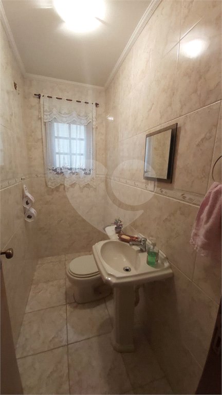 Sobrado à venda com 7 quartos, sendo 2 suítes, em Jardim Marajoara, São Paulo, SP