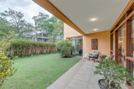 Casa à venda com 5 quartos, sendo 4 suítes, em Alto da Boa Vista, São Paulo, SP