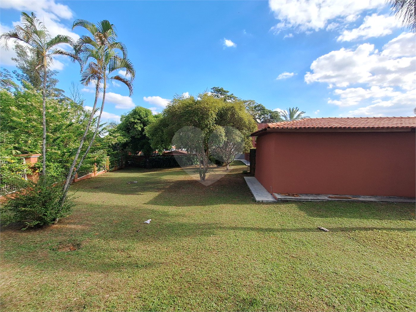 Casa à venda ou para alugar com 4 quartos, sendo 3 suítes, no condomínio Chácara Residencial Santa Maria, Votorantim - SP