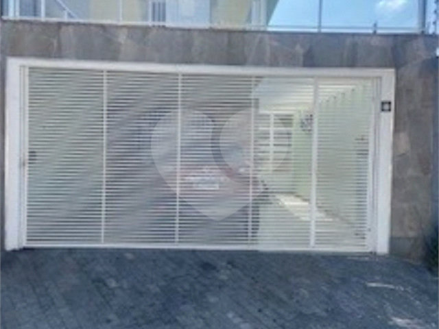 Sobrado à venda com 4 quartos, sendo 1 suíte,  em Parque Edu Chaves, São Paulo, SP