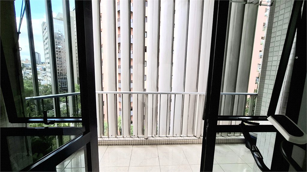 Apartamento à venda com 3 suítes em Santana, São Paulo, SP