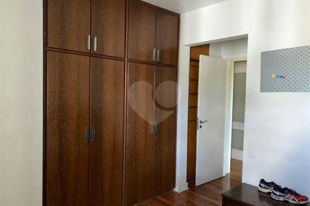 Apartamento à venda com 4 quartos, sendo 3 suítes, em Vila Morumbi, São Paulo, SP