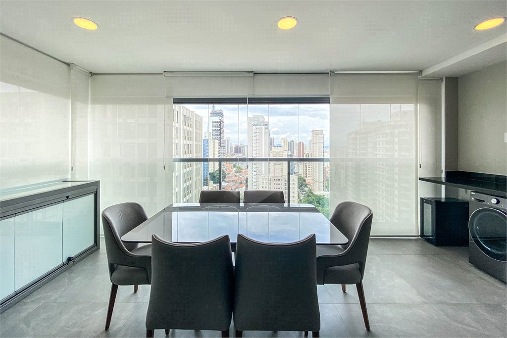 Apartamento à venda com 2 suítes em Vila Mariana, São Paulo, SP