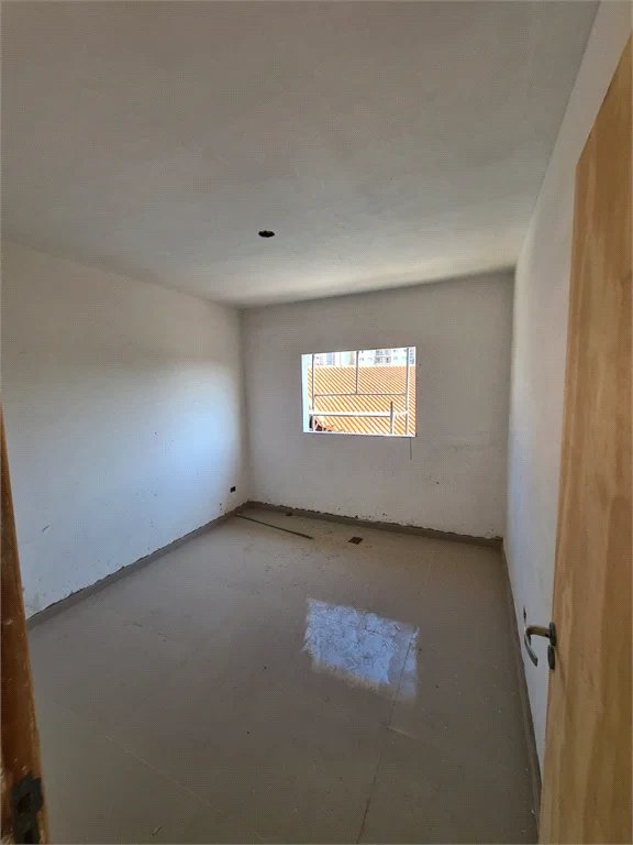 Sobrado à venda com 3 quartos, sendo 1 suíte, em Vila Gomes, São Paulo, SP