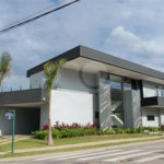 Casa à venda com 5 suítes no condomínio Figueira Garden, Atibaia - SP
