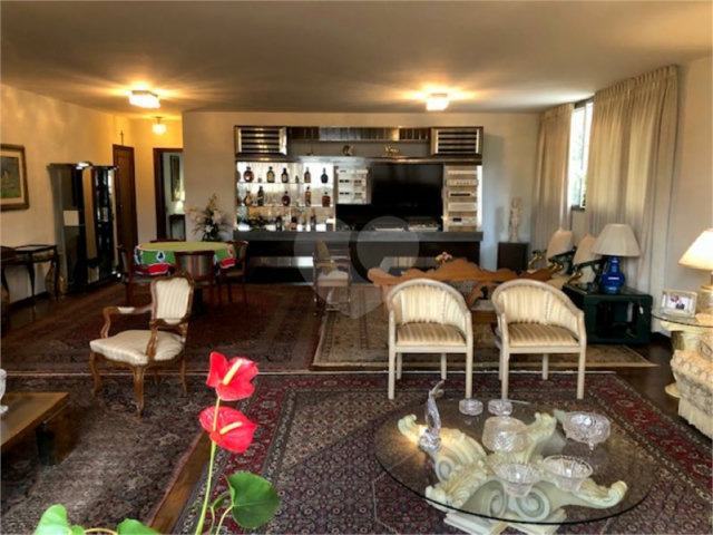 Apartamento à venda com 4 quartos, sendo 2 suítes,  em Bela Vista, São Paulo, SP