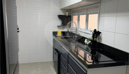 Apartamento à venda com 3 quartos, sendo 1 suíte,  no Centro, São Bernardo do Campo, SP
