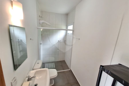 Casa à venda com 7 quartos, sendo 3 suítes, no condomínio Chacaras do Lago, Vinhedo - SP