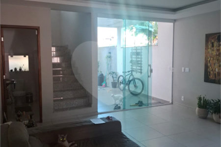 Casa à venda com 3 quartos, sendo 1 suíte, em Campo Grande, Rio de Janeiro, RJ