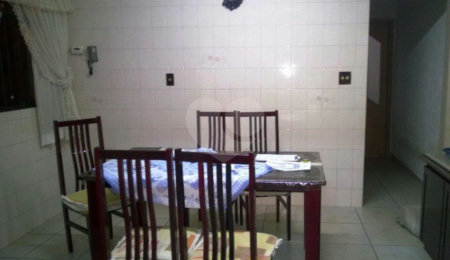 Sobrado à venda com 3 quartos em Tremembé, São Paulo, SP