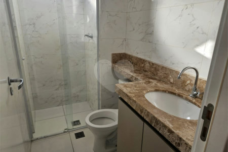 Apartamento à venda com 3 quartos, sendo 1 suíte, no Centro, Poá, SP