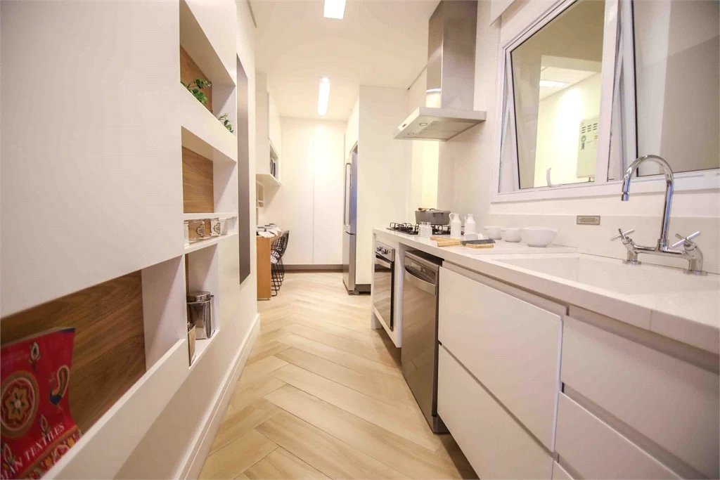 Apartamento à venda com 3 suítes em Vila Andrade, São Paulo, SP