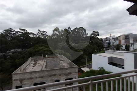 Casa à venda com 3 quartos, sendo 1 suíte, no condomínio Mosaico da Serra, Mogi das Cruzes - SP