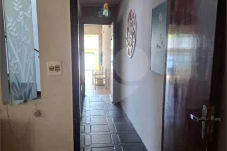 Sobrado à venda com 4 quartos, sendo 2 suítes,  em Campestre, Santo André, SP