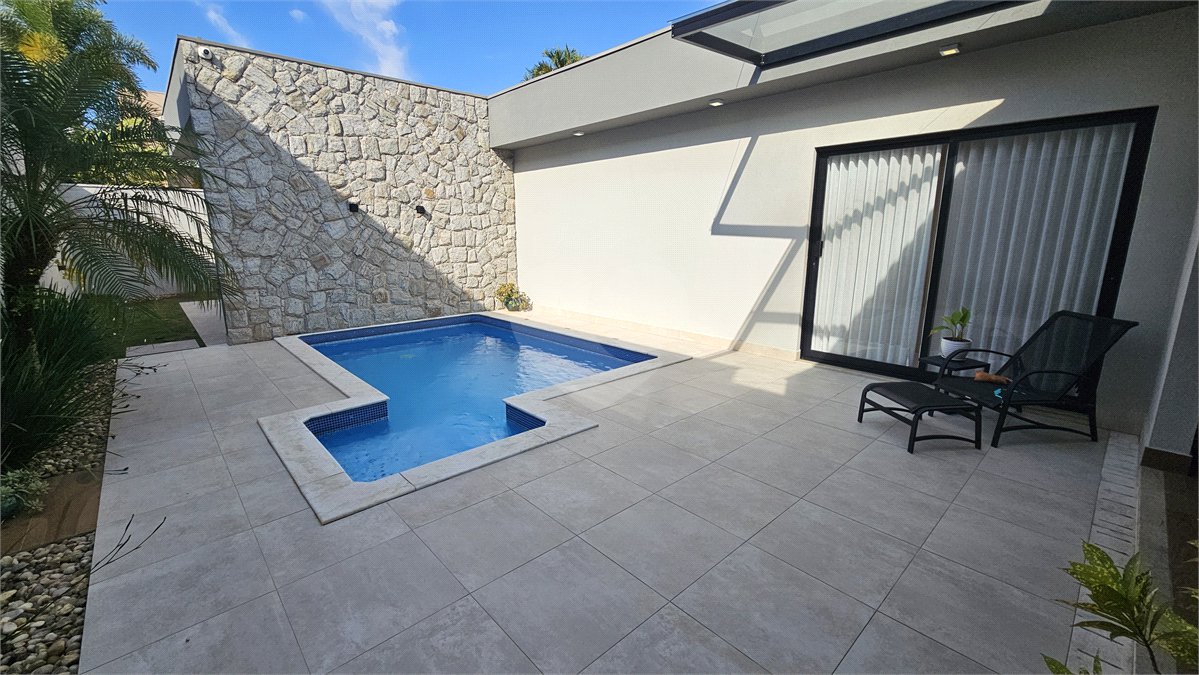 Casa à venda com 4 suítes no condomínio Residencial Helvetia Park, Indaiatuba - SP