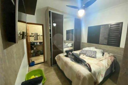 Casa à venda com 3 quartos, sendo 1 suíte, em Cidade Líder, São Paulo, SP