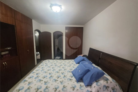 Casa à venda com 4 quartos, sendo 2 suítes, em Planalto Paulista, São Paulo, SP