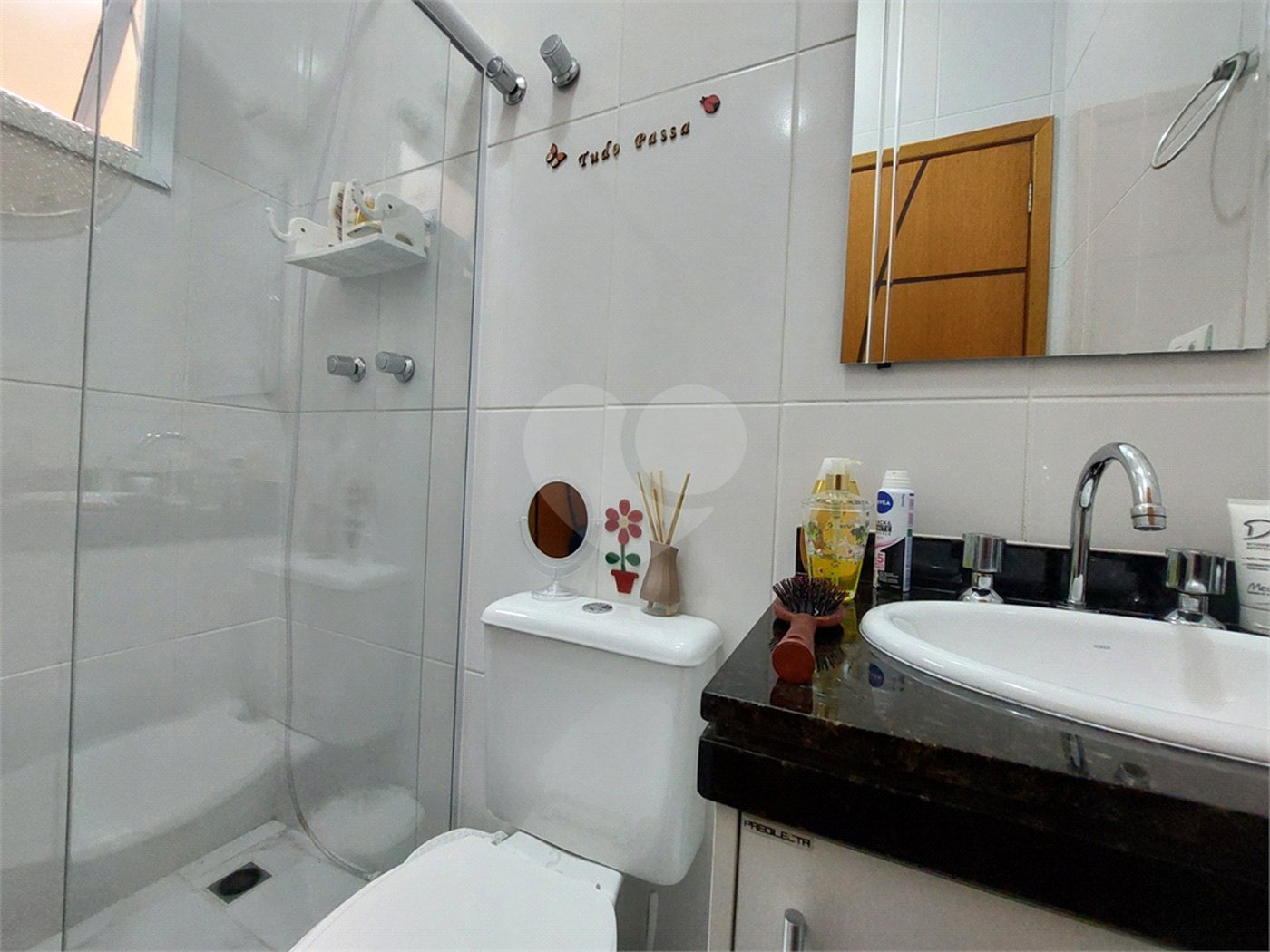 Casa à venda com 3 quartos, sendo 2 suítes,  em Jardim Lallo, São Paulo, SP