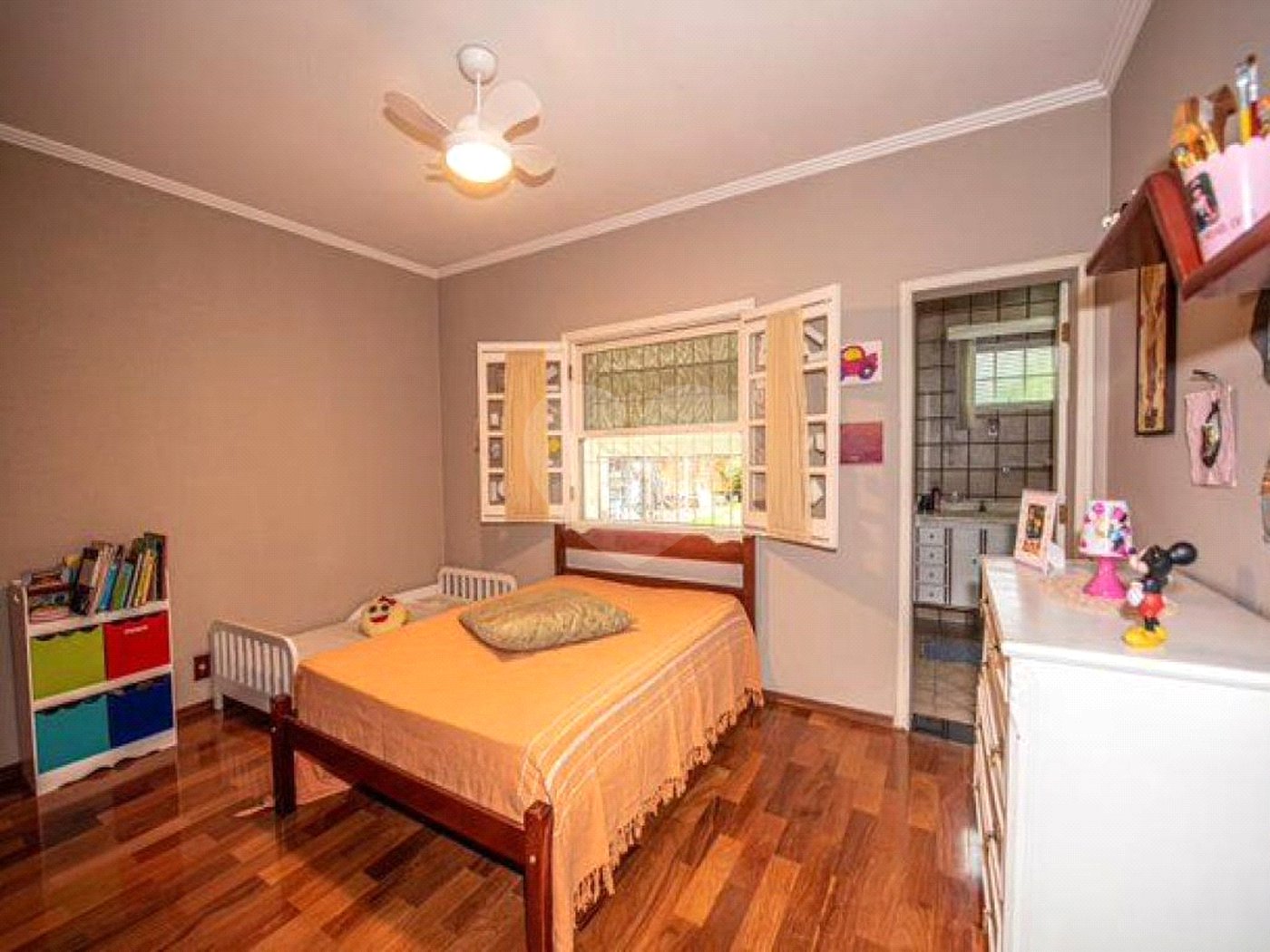 Casa à venda com 3 suítes no condomínio Aldeia da Serrinha, Sorocaba - SP
