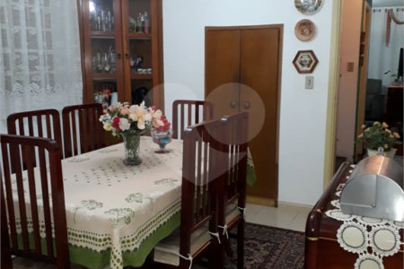 Casa à venda com 3 quartos, sendo 1 suíte, em Interlagos, São Paulo, SP