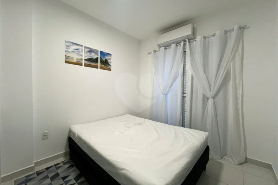 Apartamento à venda com 2 quartos, sendo 1 suíte,  em Indaiá, Bertioga, SP