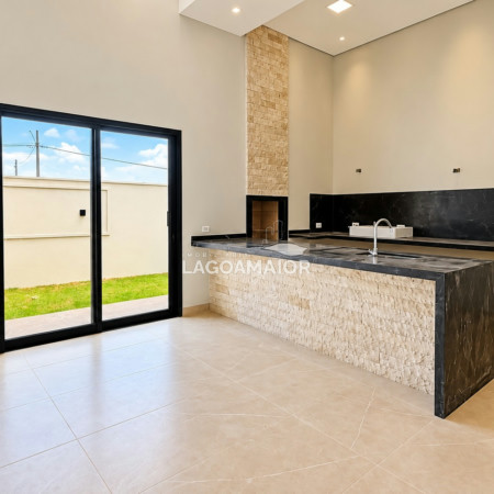 Casa à venda com 3 quartos, sendo 1 suíte, no condomínio Terra Ville, Três Lagoas - MS