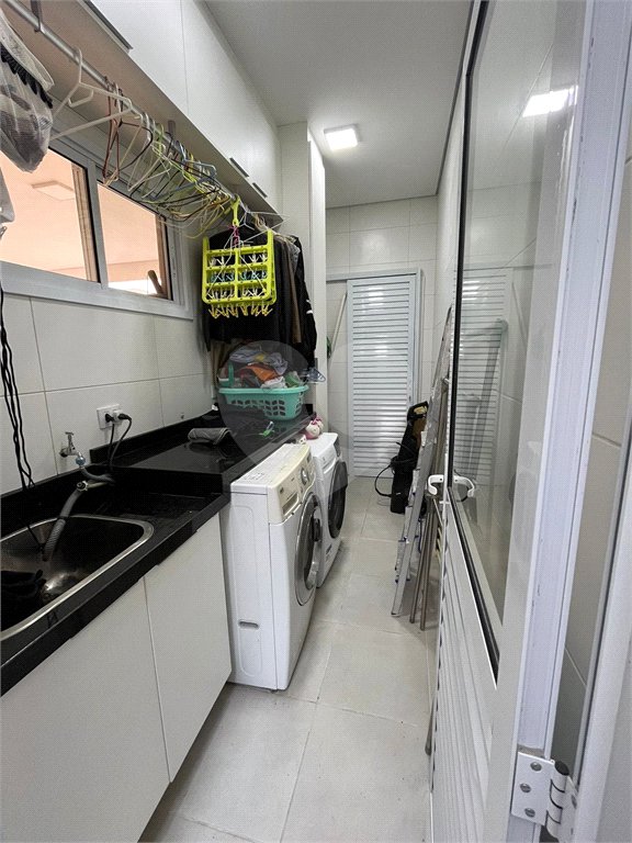 Casa à venda com 3 suítes no condomínio Ecovillagio, São Roque - SP