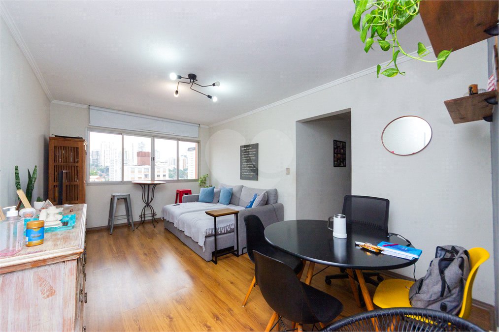 Apartamento à venda com 3 quartos, sendo 1 suíte, em Mirandópolis, São Paulo, SP