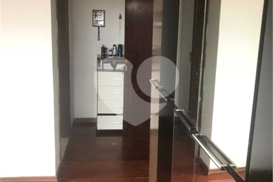 Casa à venda com 3 quartos, sendo 1 suíte, no condomínio Iara Branca, Mairiporã - SP