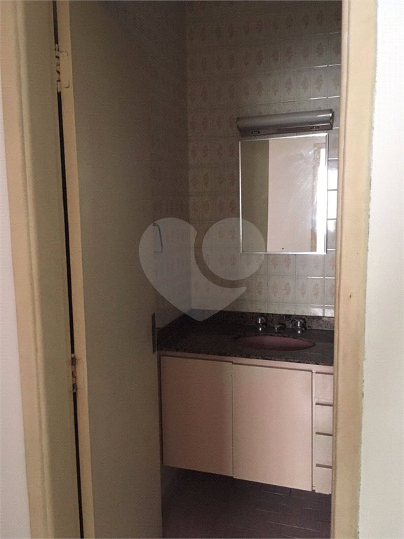 Casa à venda com 3 quartos, sendo 1 suíte, em Parque Bristol, São Paulo, SP