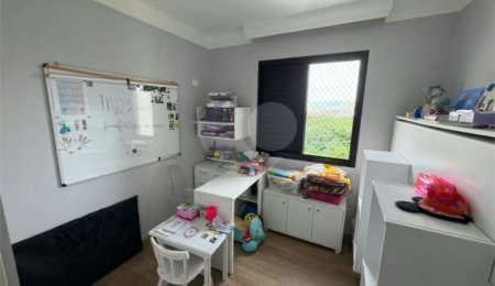 Apartamento à venda com 3 quartos, sendo 1 suíte,  em Santo Amaro, São Paulo, SP