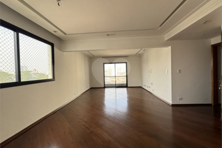 Apartamento à venda com 3 quartos, sendo 1 suíte, em Santa Teresinha, São Paulo, SP