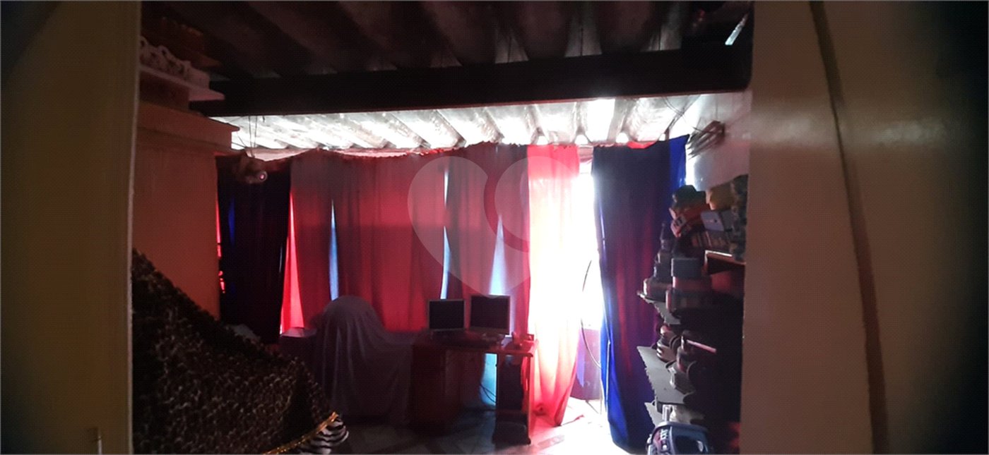 Sobrado à venda com 4 quartos, sendo 1 suíte, em Santana, São Paulo, SP