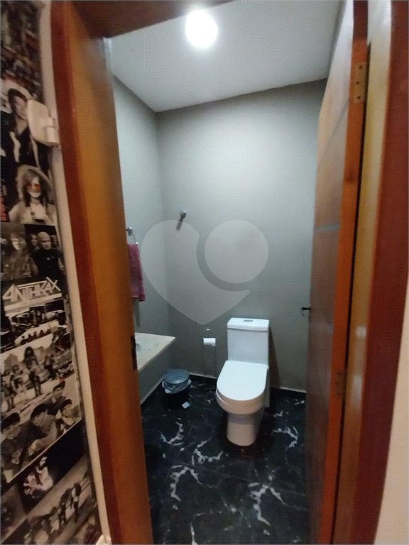 Casa à venda com 3 quartos, sendo 1 suíte, no condomínio Mosaico da Serra, Mogi das Cruzes - SP