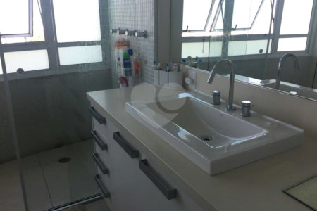 Apartamento à venda ou para alugar com 4 suítes em Jardim Morumbi, São Paulo, SP