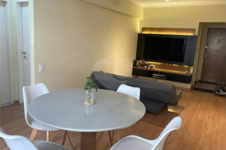 Apartamento à venda com 2 quartos em Cambuci, São Paulo, SP