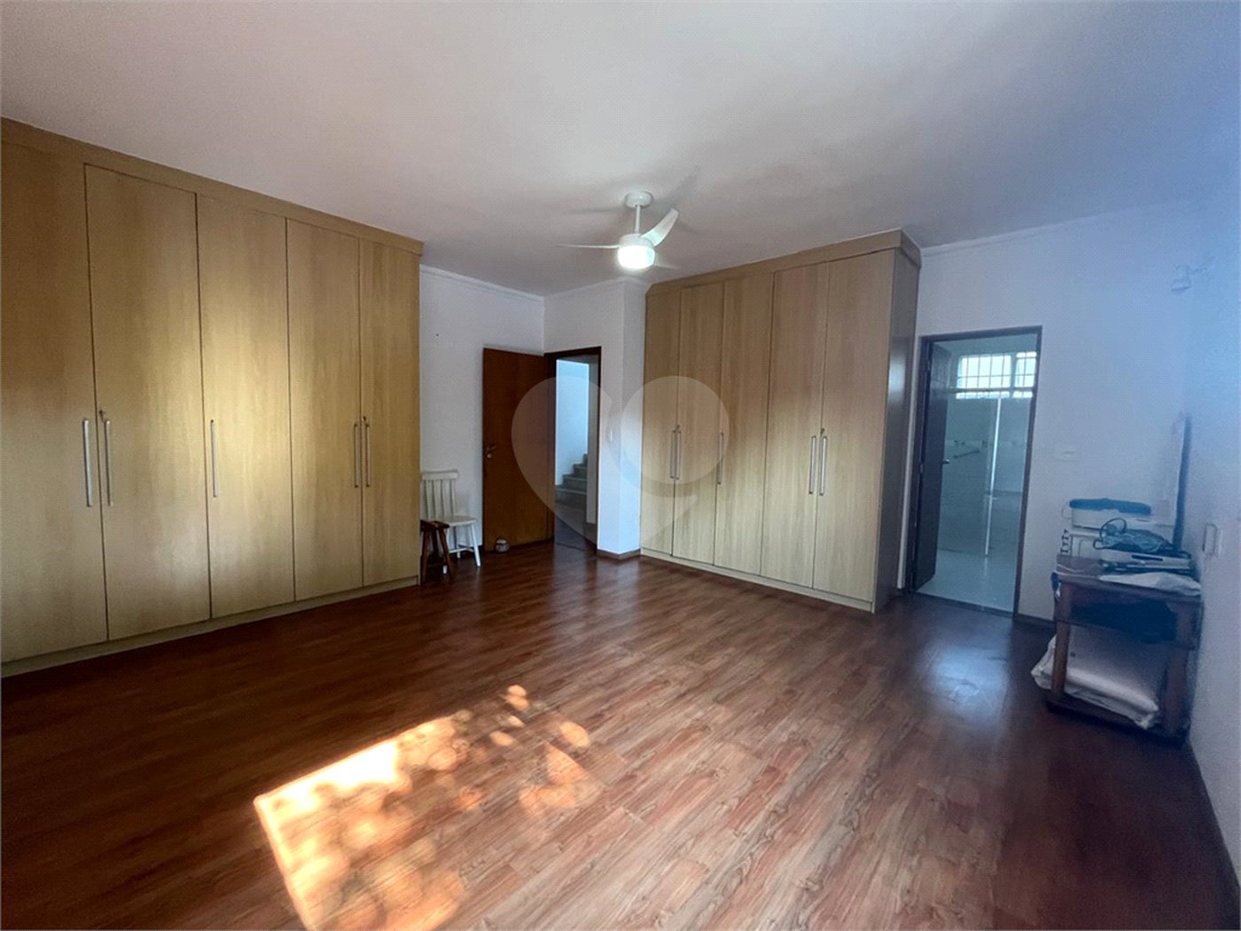 Sobrado à venda com 4 quartos, sendo 1 suíte,  em Vila Cordeiro, São Paulo, SP