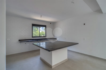 Casa à venda com 4 quartos, sendo 1 suíte, no condomínio Cube Campo Belo, São Paulo - SP